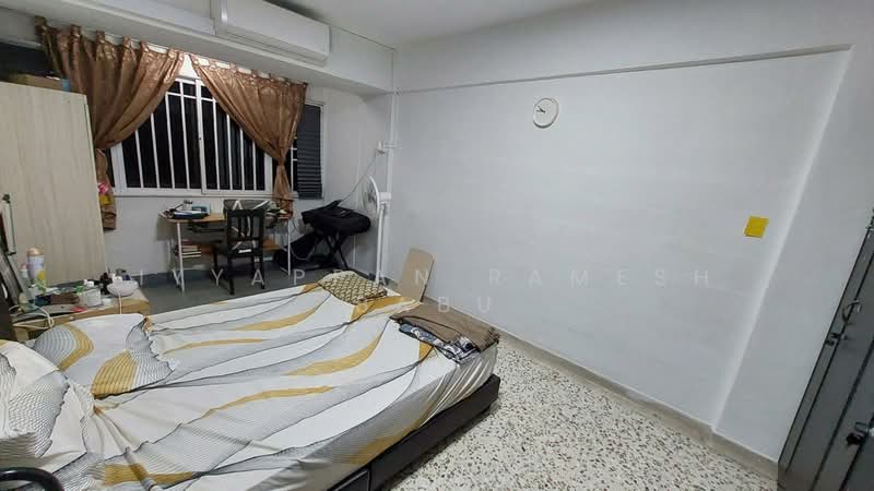 412 Commonwealth Avenue West, 412 Commonwealth Avenue West, 3 Bedrooms, 1,045 sqft, HDB Flat For Rent, by Iyyappan Ramesh Babu, 500127781 - Bedroom - PropertyGuru.com.sg