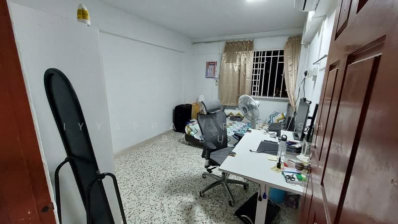 412 Commonwealth Avenue West, 412 Commonwealth Avenue West, 3 Bedrooms, 1,045 sqft, HDB Flat For Rent, by Iyyappan Ramesh Babu, 500127781 - Bedroom - PropertyGuru.com.sg