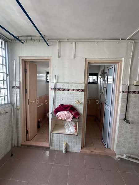 17 Eunos Crescent, 17 Eunos Crescent, 2 Bedrooms, 635 sqft, HDB Flat For Sale, by Hosea Choo, 500127783 - Bathroom - PropertyGuru.com.sg