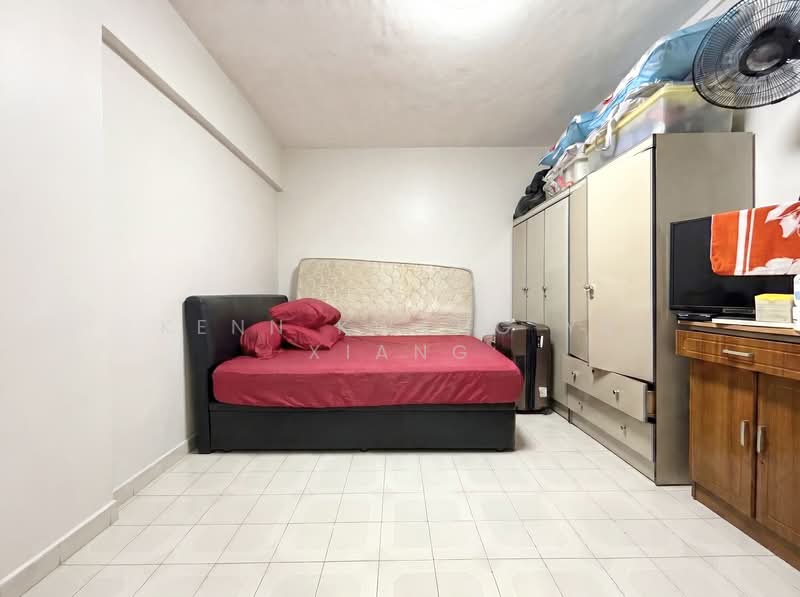 128 Geylang East Avenue 1, 128 Geylang East Avenue 1, 2 Bedrooms, 829 sqft, HDB Flat For Sale, by Kenn Kwang Yu Xiang, 500127787 - Bedroom - PropertyGuru.com.sg
