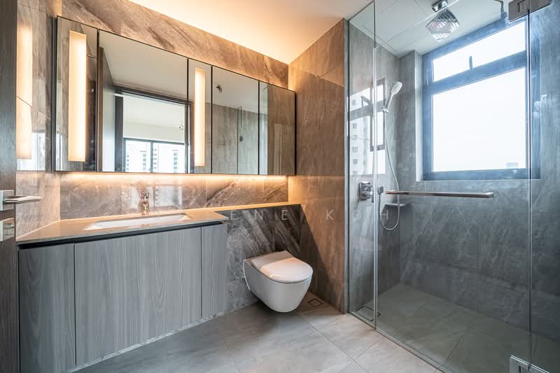 Piccadilly Grand, 5 Northumberland Road, 2 Bedrooms, 678 sqft, Condominium For Sale, by Jolene Koh, 500127790 - Bathroom - PropertyGuru.com.sg