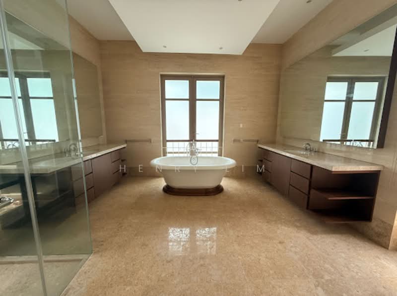 Belmont Road, Belmont road, Leedon road, holland road, 6 Bedrooms, 7,200 sqft, Good Class Bungalow For Rent, by Henry Lim, 500127794 - Bathroom - PropertyGuru.com.sg
