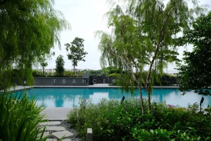 Lentor Modern, 5 Lentor Central, 4 Bedrooms, 1,528 sqft, Condominium For Sale, by Frances Lim, 500127813 - Pool - PropertyGuru.com.sg