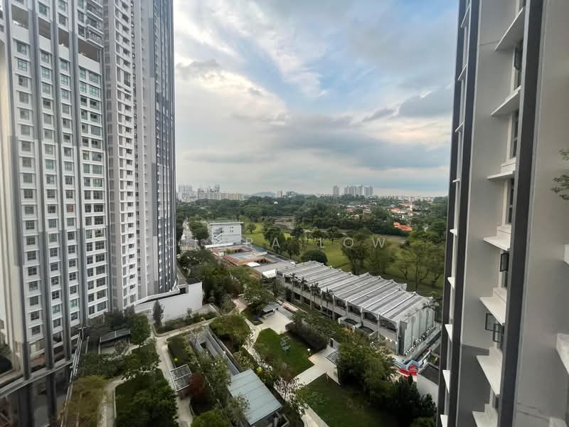 37 Margaret Drive, 37 Margaret Drive, 2 Bedrooms, 678 sqft, HDB Flat For Sale, by Clara Low, 500127824 - Balcony - PropertyGuru.com.sg