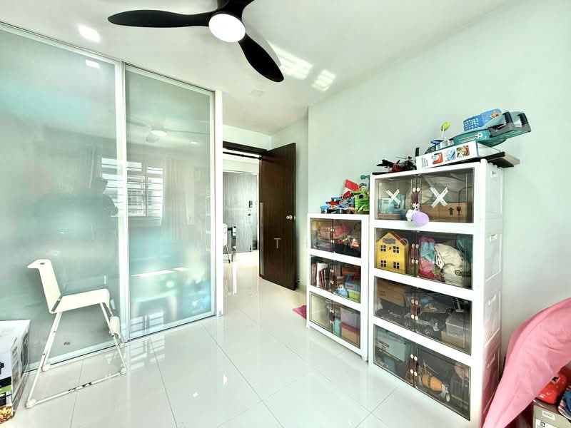 102D Punggol Field, 102D Punggol Field, 3 Bedrooms, 969 sqft, HDB Flat For Sale, by Kenneth Yeo, 500127841 - Bedroom - PropertyGuru.com.sg