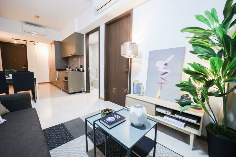 Royalgreen, 2 Anamalai Avenue, 2 Bedrooms, 667 sqft, Condominium For Rent, by Matthew Lam, 500127842 - Living Room - PropertyGuru.com.sg