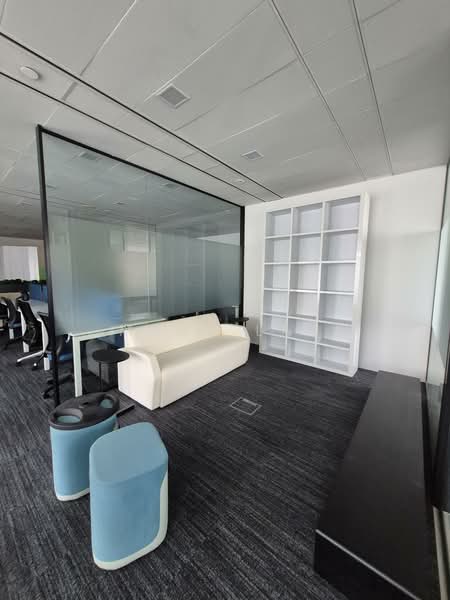 UOB Plaza, 80 Raffles Place, 2,099 sqft, Office For Rent, by Mary Lau, 500127893 - Interior - CommercialGuru.com.sg