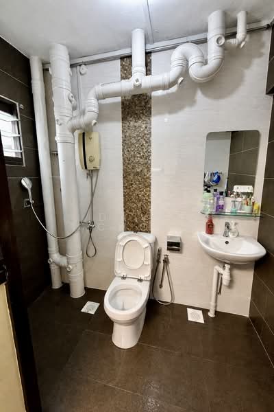 113 Rivervale Walk, 113 Rivervale Walk, 3 Bedrooms, 1,076 sqft, HDB Flat For Sale, by Dave Choy, 500127901 - Bathroom - PropertyGuru.com.sg