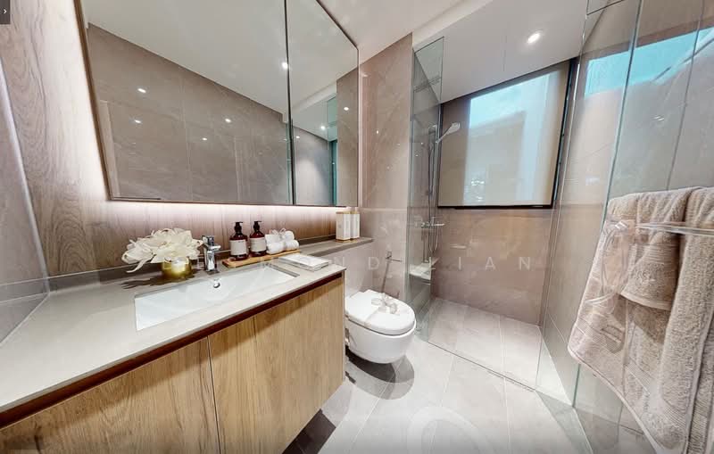 Pinetree Hill, 30 Pine Grove, 3 Bedrooms, 969 sqft, Condominium For Sale, by Desmond Lian, 500127908 - Bathroom - PropertyGuru.com.sg
