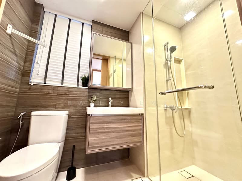 Coco Palms, 21 Pasir Ris Grove, Room Rental, 100 sqft, Condominium For Rent, by Hailey Ewe, 500127912 - Bathroom - PropertyGuru.com.sg