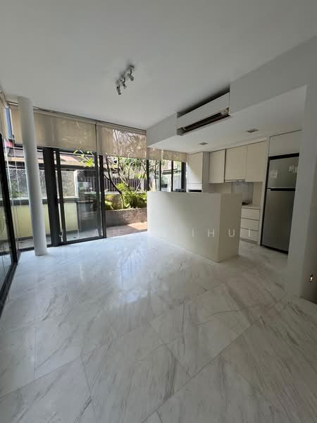 Watten Residences, 32E Watten Rise, 5 Bedrooms, 4,940 sqft, Cluster House For Sale, by Jiang Cihui, 500127918 - Kitchen - PropertyGuru.com.sg