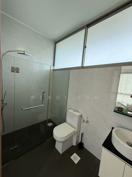 Loft@Holland, 151 Holland Road, 2 Bedrooms, 980 sqft, Condominium For Rent, by Wendi Soh, 500127928 - Bathroom - PropertyGuru.com.sg