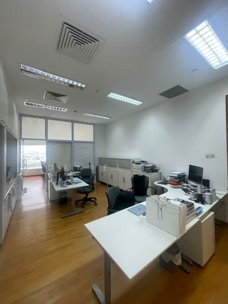 The Central, 8 Eu Tong Sen Street, 646 sqft, Office For Rent, by Daniel Tan, 500127960 - Interior - CommercialGuru.com.sg
