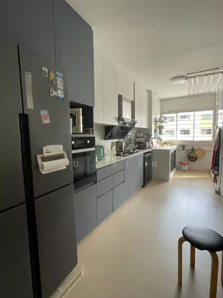 164 Tampines Street 12, 164 Tampines Street 12, Room Rental, 145 sqft, HDB Flat For Rent, by Xu Helen, 500127964 - Kitchen - PropertyGuru.com.sg