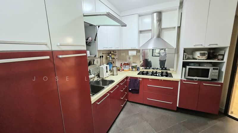 656A Jurong West Street 61, 656A Jurong West Street 61, 3 Bedrooms, 1,431 sqft, HDB Flat For Sale, by Jose Loh Zhenhao, 500127970 - Kitchen - PropertyGuru.com.sg
