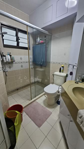 656A Jurong West Street 61, 656A Jurong West Street 61, 3 Bedrooms, 1,431 sqft, HDB Flat For Sale, by Jose Loh Zhenhao, 500127970 - Bathroom - PropertyGuru.com.sg