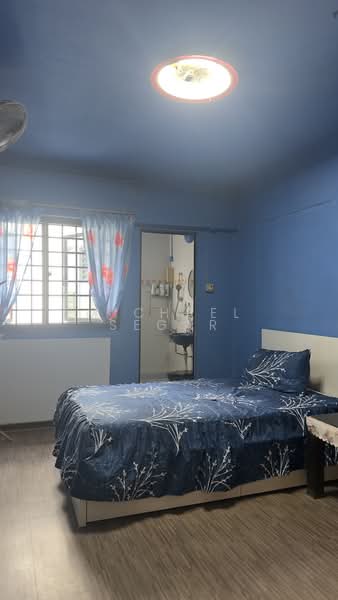 414 Jurong West Street 42, 414 Jurong West Street 42, 3 Bedrooms, 1,108 sqft, HDB Flat For Sale, by Michael Segar, 500127979 - Bedroom - PropertyGuru.com.sg