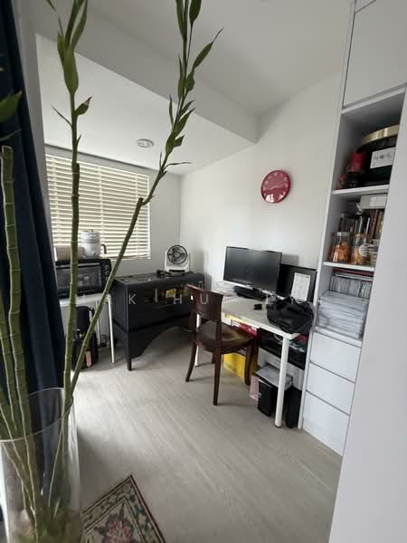 Well Renovated 2 Storey Corner Terrace in Kembangan. Next to Park Connector!, Jalan Paras / Jalan Senang, 4 Bedrooms, 2,400 sqft, Corner Terrace For Sale, by Mak Hui Lyn, 500127988 - Study - PropertyGuru.com.sg