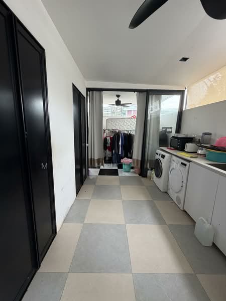 Well Renovated 2 Storey Corner Terrace in Kembangan. Next to Park Connector!, Jalan Paras / Jalan Senang, 4 Bedrooms, 2,400 sqft, Corner Terrace For Sale, by Mak Hui Lyn, 500127988 - Interior - PropertyGuru.com.sg