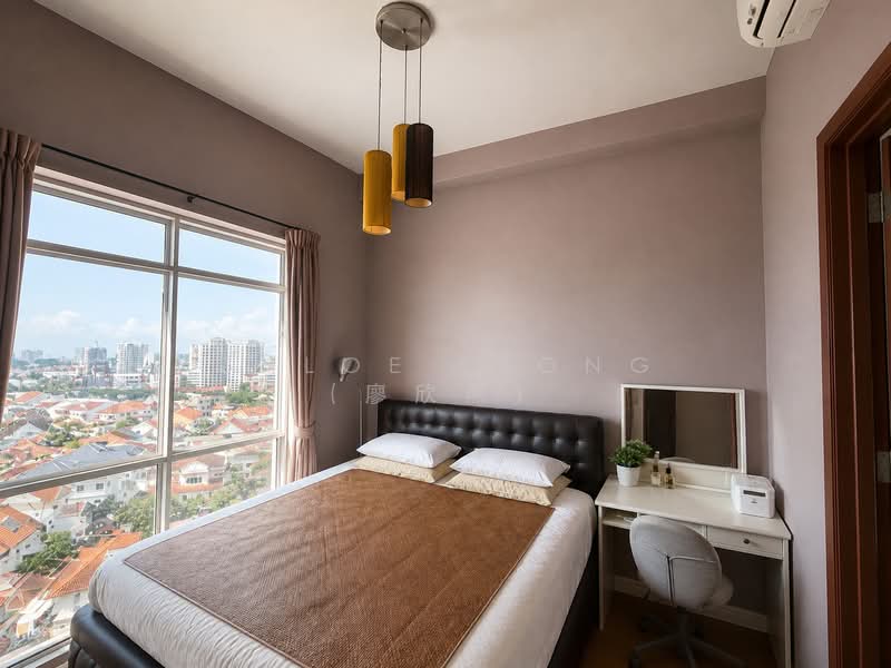 Grosvenor View, 1 Lengkong Empat, 2 Bedrooms, 1,292 sqft, Condominium For Sale, by Chloe Leong (廖欣燕）, 500128010 - Bedroom - PropertyGuru.com.sg
