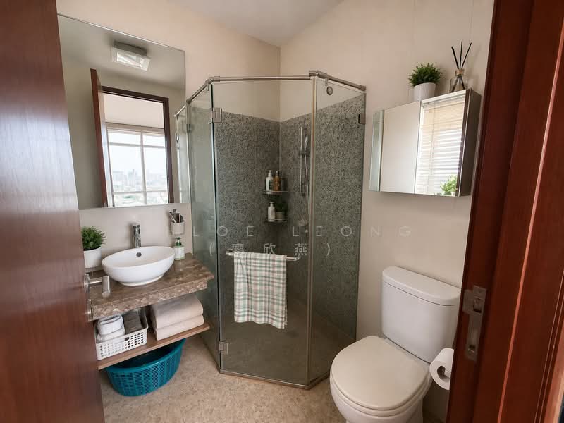 Grosvenor View, 1 Lengkong Empat, 2 Bedrooms, 1,292 sqft, Condominium For Sale, by Chloe Leong (廖欣燕）, 500128010 - Bathroom - PropertyGuru.com.sg