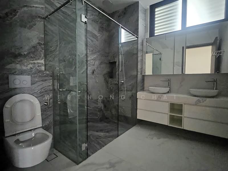 ⭐⭐LANDED7772@STUNNING LUXURIOUS BRAND NEW SEMI DETACHED (D14) 6 rm, , 6 Bedrooms, 7,094 sqft, Semi-Detached House For Sale, by WeeThong Chai, 500128033 - Bathroom - PropertyGuru.com.sg