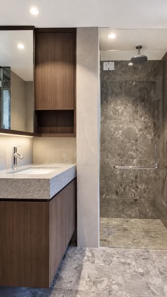 Koon Seng House, 89 Koon Seng Road, 2 Bedrooms, 786 sqft, Condominium For Rent, by Daniel Ong, 500128042 - Bathroom - PropertyGuru.com.sg