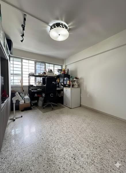 219 Lorong 8 Toa Payoh, , 3 Bedrooms, 882 sqft, HDB Flat For Sale, by Marcus Lee, 500128058 - PropertyGuru.com.sg