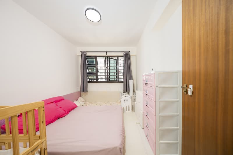 293C Compassvale Crescent, 293C Compassvale Crescent, 3 Bedrooms, 1,001 sqft, HDB Flat For Sale, by Ng You Hui, 500128068 - Common bedroom 1 - PropertyGuru.com.sg