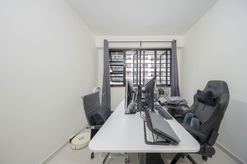 293C Compassvale Crescent, 293C Compassvale Crescent, 3 Bedrooms, 1,001 sqft, HDB Flat For Sale, by Ng You Hui, 500128068 - Common bedroom 2 - PropertyGuru.com.sg