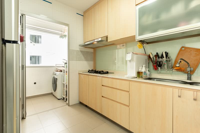 120C Canberra Crescent, 120C Canberra Crescent, 3 Bedrooms, 1,001 sqft, HDB Flat For Sale, by Joy Wong, 500128082 - Kitchen - PropertyGuru.com.sg
