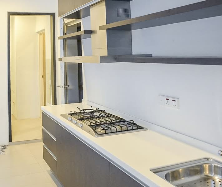 Modern Detached with Pool and Lift Bukit Timah, Duke’s Road | King’s Road | Queen’s Road | Tan Kim Cheng Roaf | Coronation Road, 5 Bedrooms, 7,400 sqft, Detached House For Rent, by Desmond Lian, 500128085 - Kitchen - PropertyGuru.com.sg