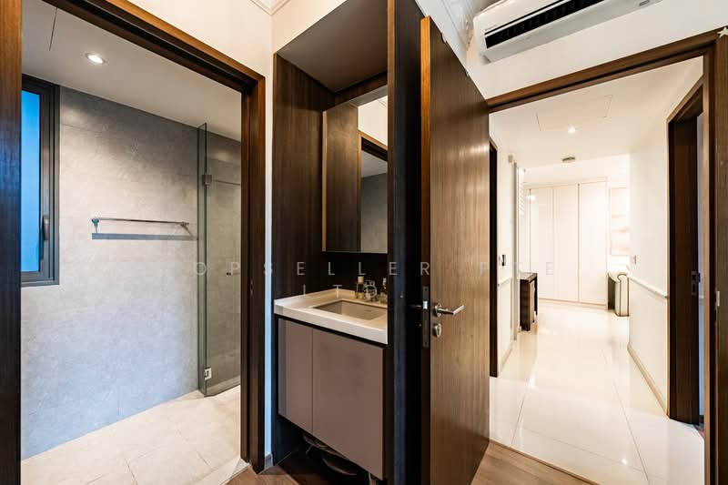 The Visionaire, 174 Canberra Drive, 2 Bedrooms, 721 sqft, Executive Condominium For Sale, by Warren Chan, 500128099 - Bathroom - PropertyGuru.com.sg