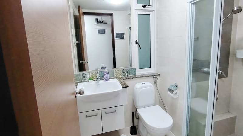 Meraprime, 301 Jalan Bukit Ho Swee, Room Rental, 100 sqft, Condominium For Rent, by Erica Yap, 500128105 - Bathroom - PropertyGuru.com.sg