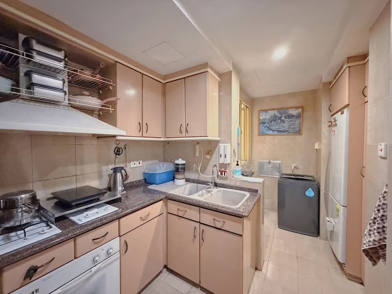 Villa Marina, 21 Jalan Sempadan, 2 Bedrooms, 1,518 sqft, Condominium For Sale, by Kelvin Koh, 500128111 - Kitchen - PropertyGuru.com.sg
