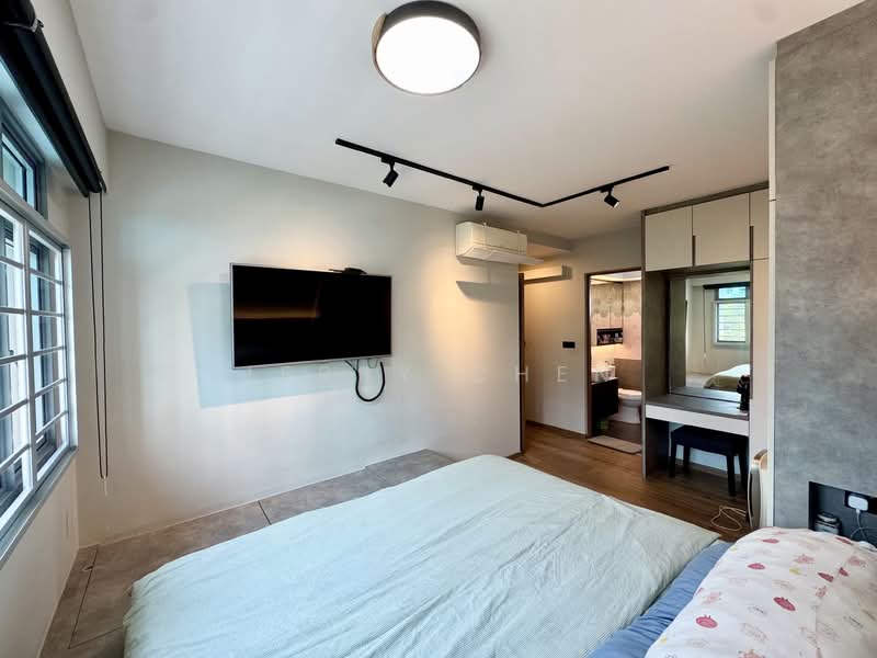 377A Hougang Street 32, 377A Hougang Street 32, 3 Bedrooms, 1,012 sqft, HDB Flat For Sale, by Jerry Chen, 500128123 - Master Bedroom - PropertyGuru.com.sg