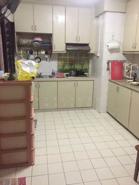 440 Fajar Road, 440 Fajar Road, 3 Bedrooms, 1,219 sqft, HDB Flat For Rent, by Norjahan Majeed, 500128134 - Kitchen - PropertyGuru.com.sg