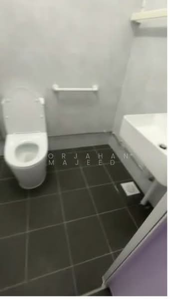 440 Fajar Road, 440 Fajar Road, 3 Bedrooms, 1,219 sqft, HDB Flat For Rent, by Norjahan Majeed, 500128134 - Bathroom - PropertyGuru.com.sg