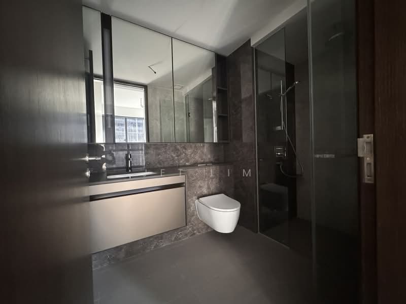 Tembusu Grand, 94 Jalan Tembusu, 2 Bedrooms, 743 sqft, Condominium For Sale, by Jet Lim, 500128135 - Bathroom - PropertyGuru.com.sg
