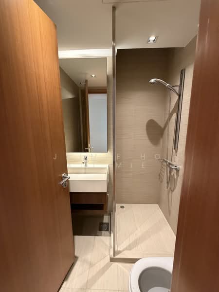 Cabana, 145A Sunrise Terrace, 4 Bedrooms, 2,992 sqft, Cluster House For Sale, by Jaimie Ho Kit Mie, 500128137 - Bathroom - PropertyGuru.com.sg