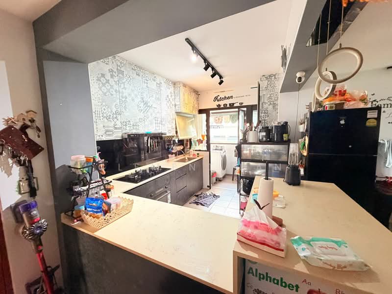 31 Ghim Moh Link, 31 Ghim Moh Link, 3 Bedrooms, 1,001 sqft, HDB Flat For Sale, by Clement Lan, 500128138 - Kitchen - PropertyGuru.com.sg
