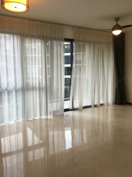 Palm Isles, 34 Flora Drive, 3 Bedrooms, 1,119 sqft, Condominium For Rent, by Emily Wong Mew Yee, 500128142 - Living Room - PropertyGuru.com.sg