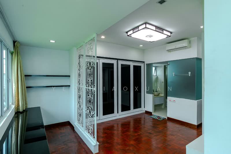 Faber Hills Estate, Faber Park, 4 Bedrooms, 3,000 sqft, Semi-Detached House For Rent, by Yeo XiaoXuan, 500128148 - Master Bedroom Study Walk-in - PropertyGuru.com.sg
