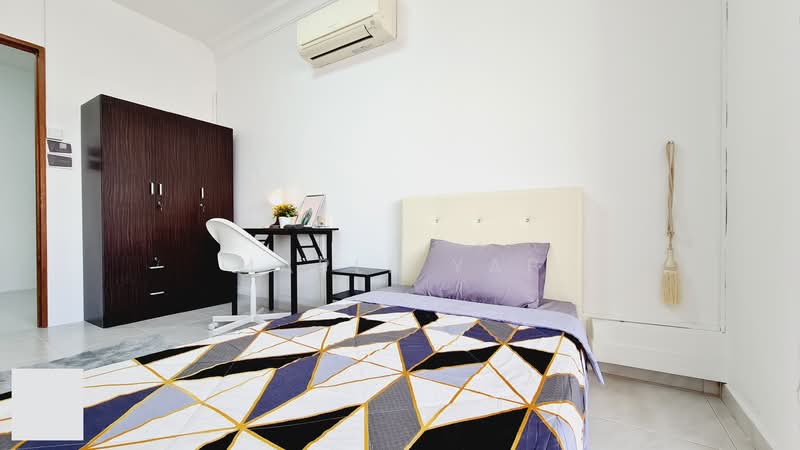 Bukit View, 144 Upper Bukit Timah Road, Room Rental, 120 sqft, Condominium For Rent, by Maple Yap, 500128150 - CR3 - PropertyGuru.com.sg