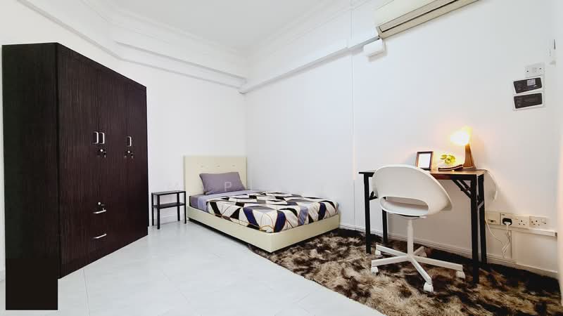 Bukit View, 144 Upper Bukit Timah Road, Room Rental, 120 sqft, Condominium For Rent, by Maple Yap, 500128150 - ECON1 - PropertyGuru.com.sg
