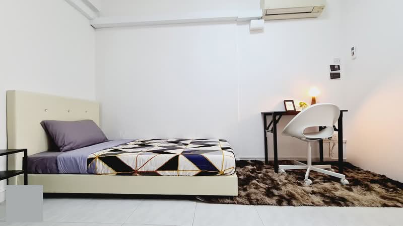 Bukit View, 144 Upper Bukit Timah Road, Room Rental, 120 sqft, Condominium For Rent, by Maple Yap, 500128150 - ECON1 - PropertyGuru.com.sg