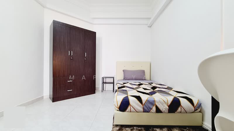 Bukit View, 144 Upper Bukit Timah Road, Room Rental, 120 sqft, Condominium For Rent, by Maple Yap, 500128150 - ECON1 - PropertyGuru.com.sg