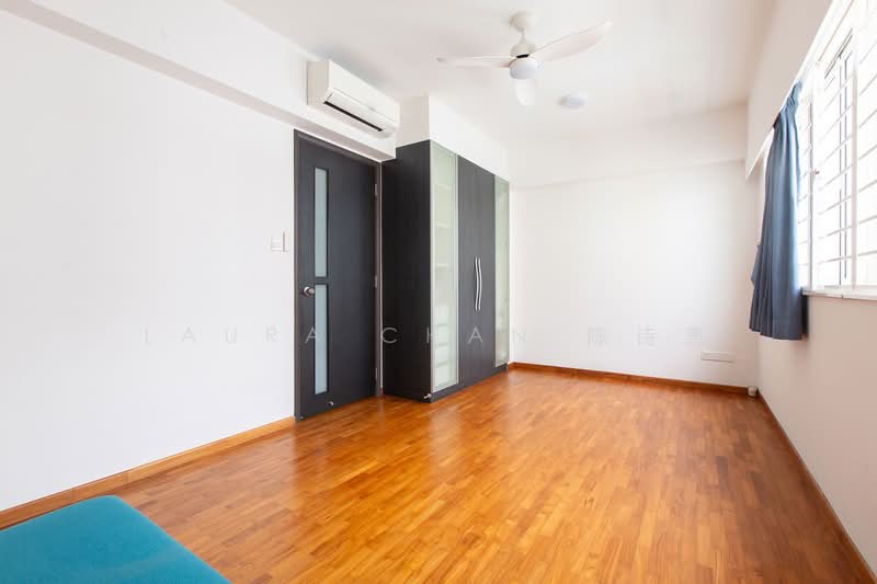 The Shaughnessy, 2 Miltonia Close, 5 Bedrooms, 3,305 sqft, Terraced House For Rent, by Laura Chan 陈诗惠, 500128161 - Bedroom - PropertyGuru.com.sg