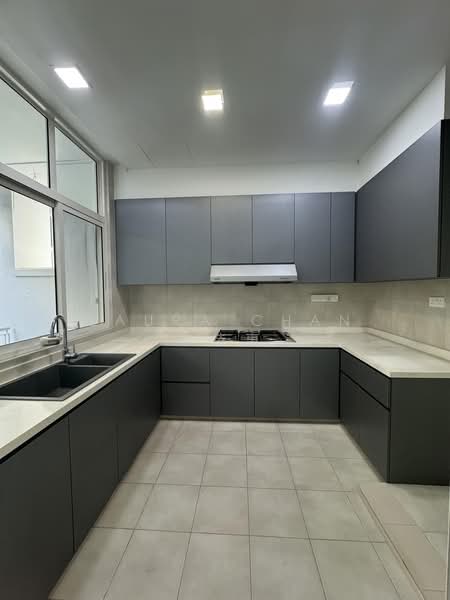 The Shaughnessy, 2 Miltonia Close, 5 Bedrooms, 3,305 sqft, Terraced House For Rent, by Laura Chan 陈诗惠, 500128161 - Kitchen - PropertyGuru.com.sg