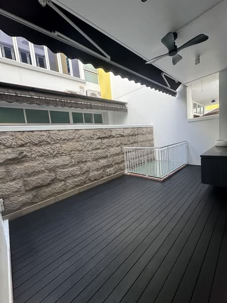 The Shaughnessy, 2 Miltonia Close, 5 Bedrooms, 3,305 sqft, Terraced House For Rent, by Laura Chan 陈诗惠, 500128161 - Balcony - PropertyGuru.com.sg